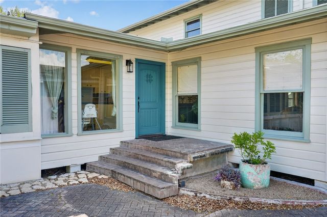 242 Rosebud Ave, Corpus Christi, TX 78404
