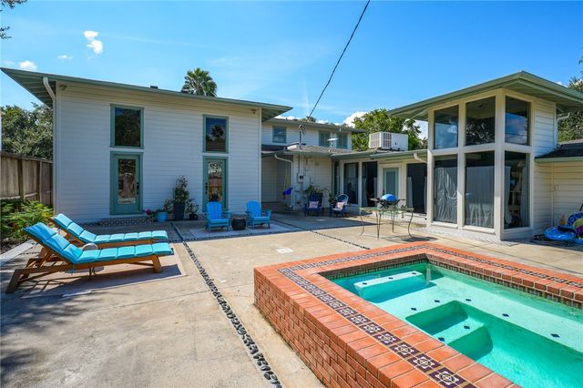 242 Rosebud Ave, Corpus Christi, TX 78404