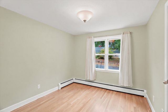 14 Highgate St, Needham, MA 02492