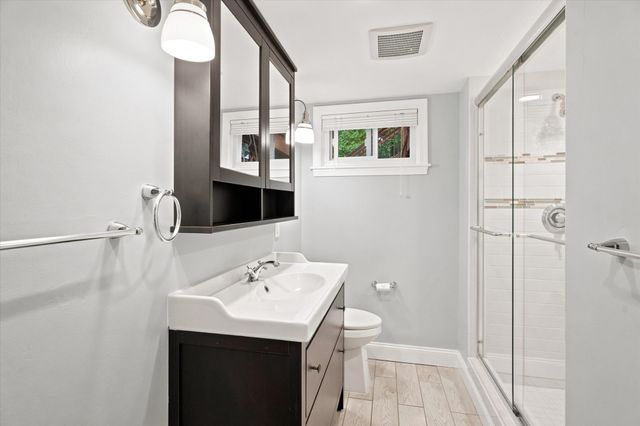 14 Highgate St, Needham, MA 02492
