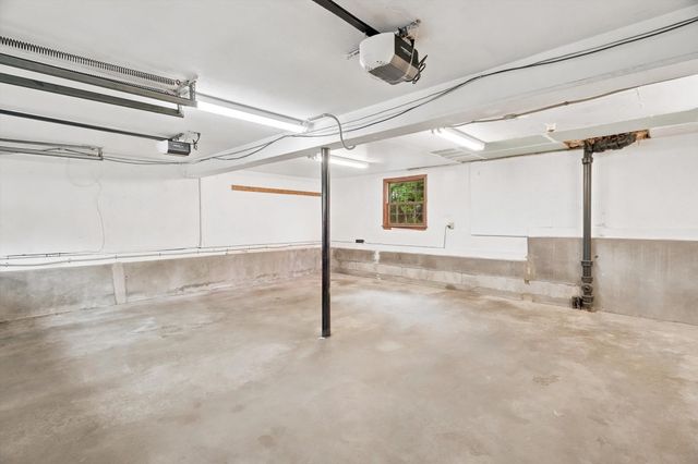 14 Highgate St, Needham, MA 02492