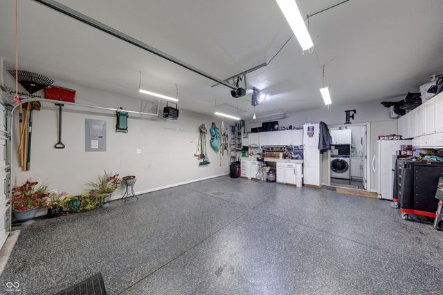 9226 Lieven Street, Avon, IN 46123