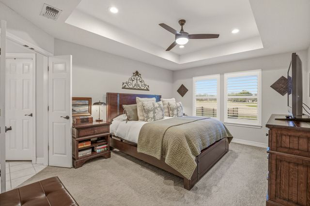 5910 Dog Leg Court, Granbury, TX 76049