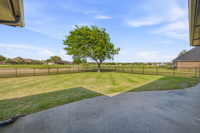 5910 Dog Leg Court, Granbury, TX 76049