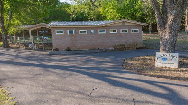 5910 Dog Leg Court, Granbury, TX 76049