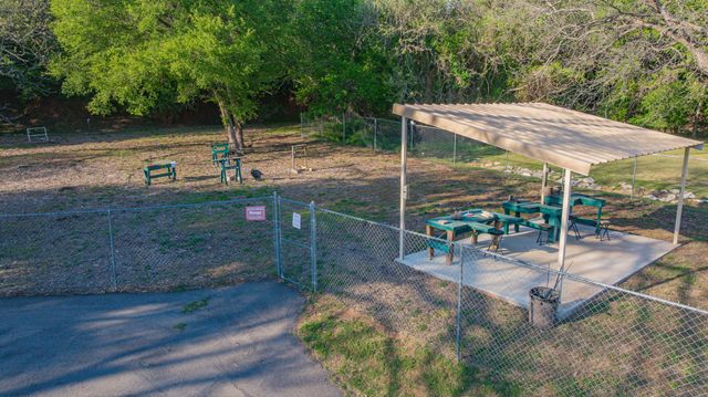 5910 Dog Leg Court, Granbury, TX 76049
