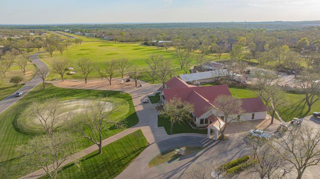 5910 Dog Leg Court, Granbury, TX 76049