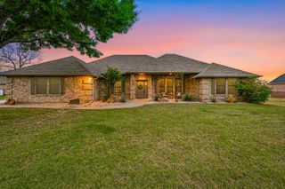 5910 Dog Leg Court, Granbury, TX 76049