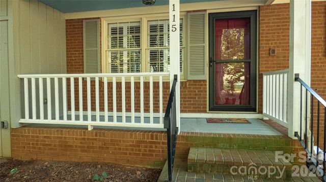 115 Rainbow Lane, Mooresville, NC 28117
