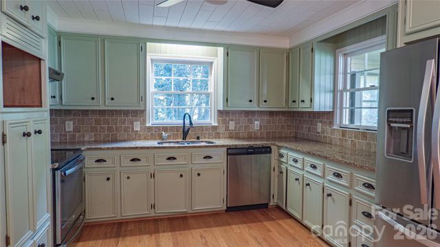 115 Rainbow Lane, Mooresville, NC 28117
