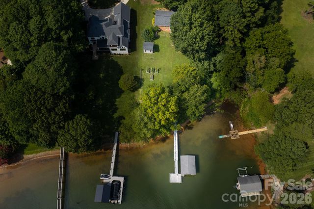 115 Rainbow Lane, Mooresville, NC 28117