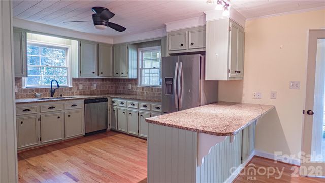 115 Rainbow Lane, Mooresville, NC 28117