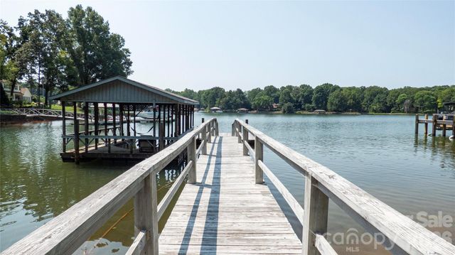 115 Rainbow Lane, Mooresville, NC 28117