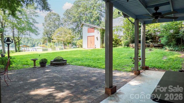 115 Rainbow Lane, Mooresville, NC 28117