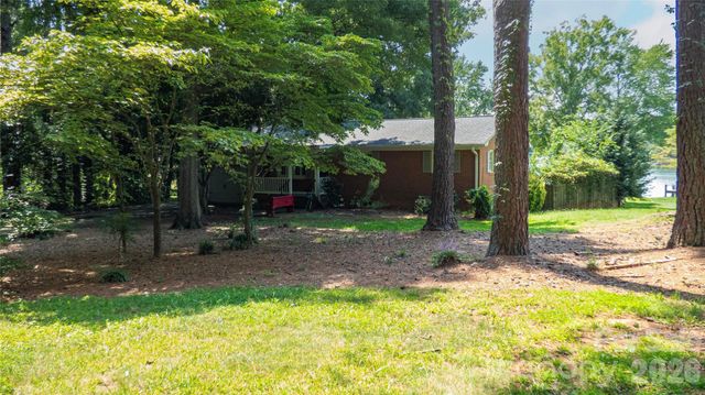 115 Rainbow Lane, Mooresville, NC 28117