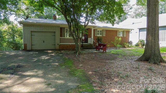 115 Rainbow Lane, Mooresville, NC 28117