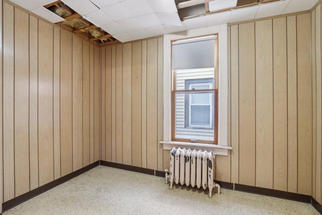 2745 N Booth STREET, Milwaukee, WI 53212