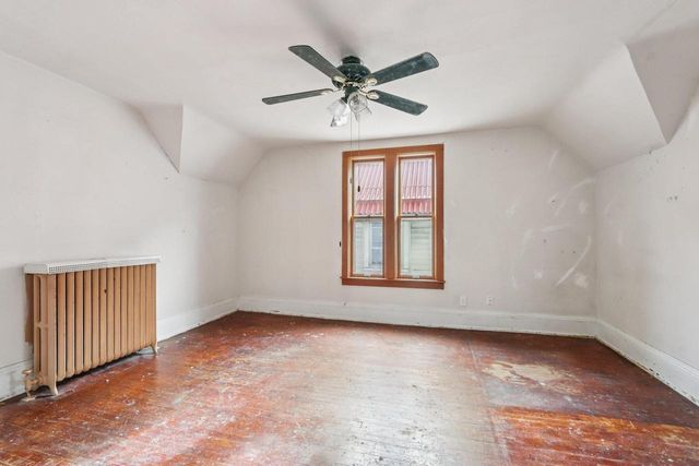 2745 N Booth STREET, Milwaukee, WI 53212