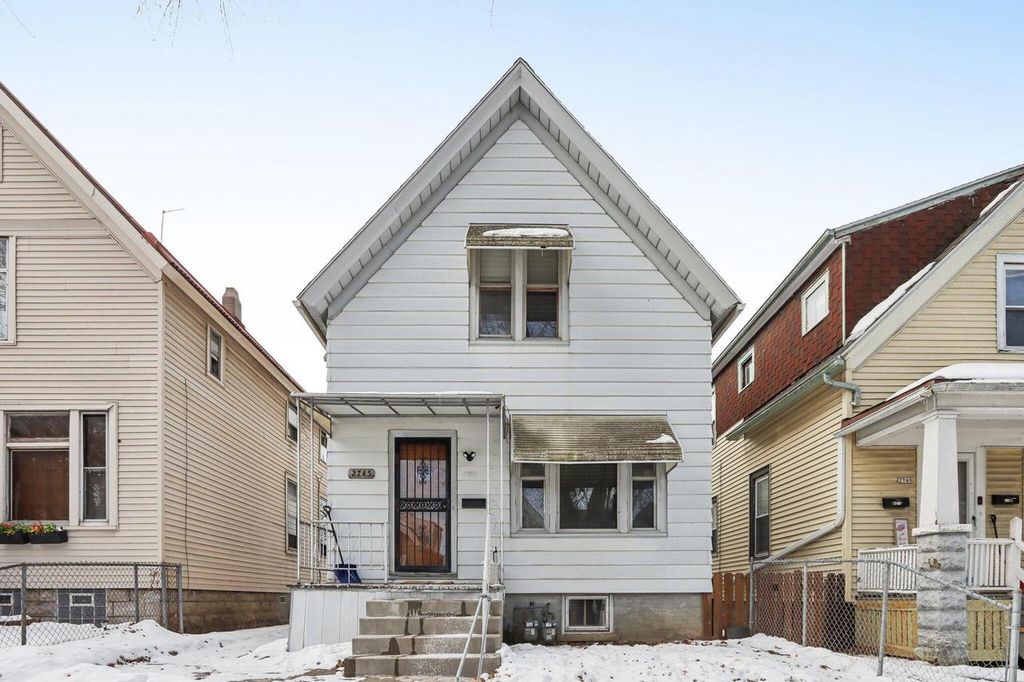 2745 N Booth STREET, Milwaukee, WI 53212