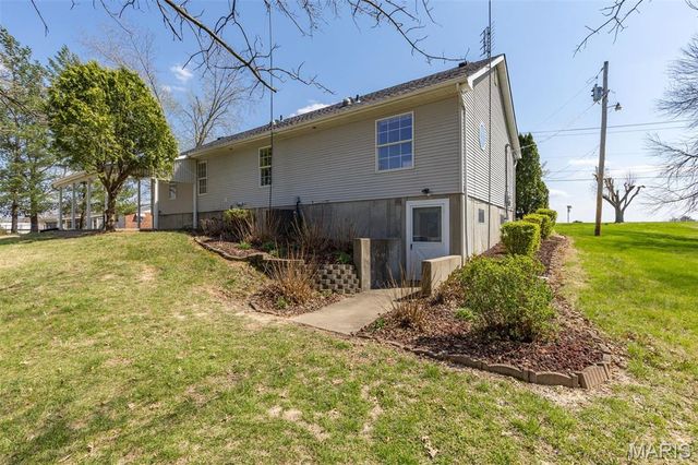 1045 Airport Road, Festus, MO 63028