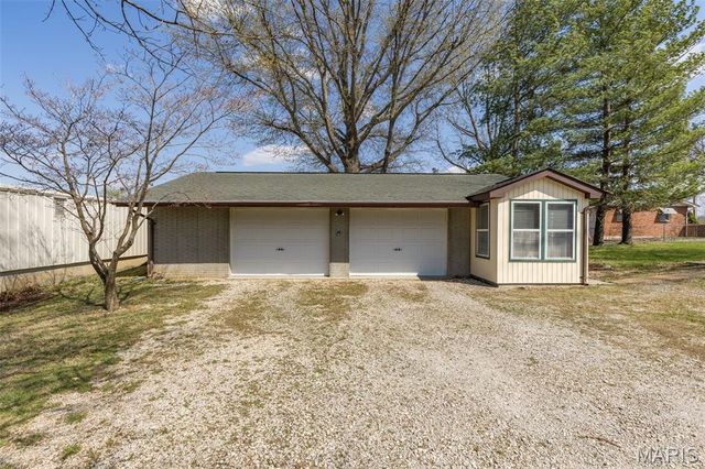 1045 Airport Road, Festus, MO 63028