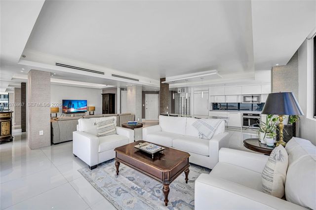 540 Brickell Key Drive 1820, Miami, FL 33131