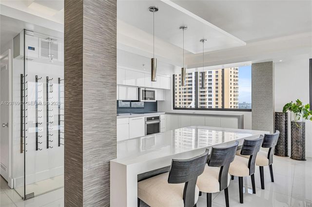 540 Brickell Key Drive 1820, Miami, FL 33131