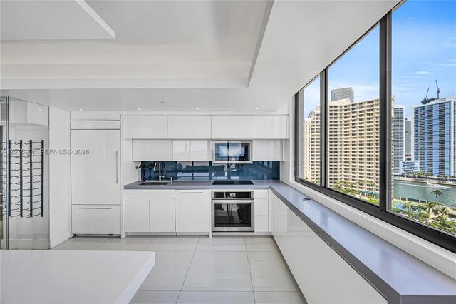 540 Brickell Key Drive 1820, Miami, FL 33131