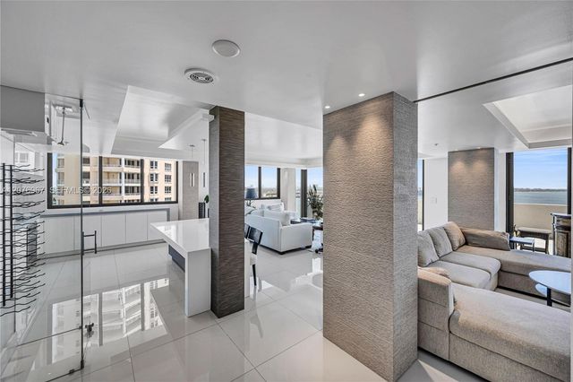 540 Brickell Key Drive 1820, Miami, FL 33131