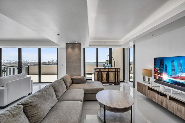 540 Brickell Key Drive 1820, Miami, FL 33131