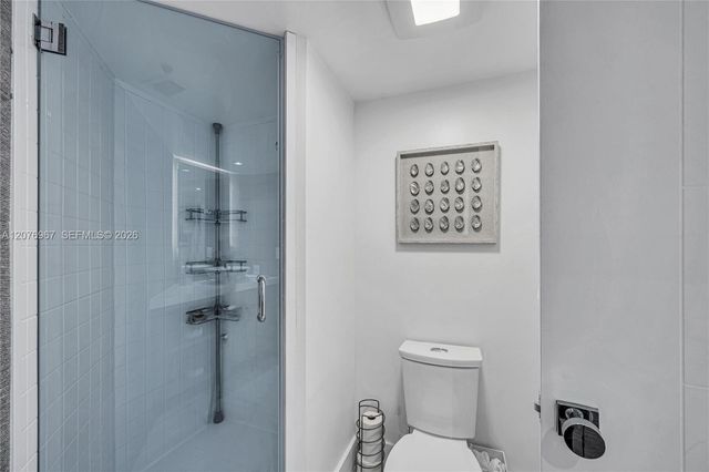 540 Brickell Key Drive 1820, Miami, FL 33131