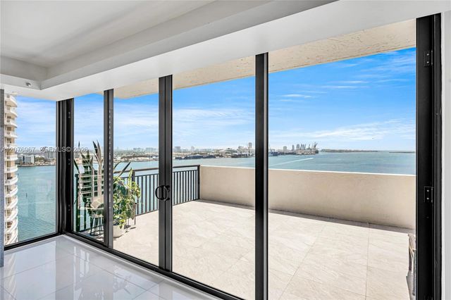 540 Brickell Key Drive 1820, Miami, FL 33131