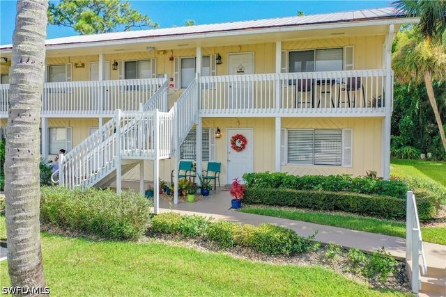 4625 Bayshore DR D8, Naples, FL 34112