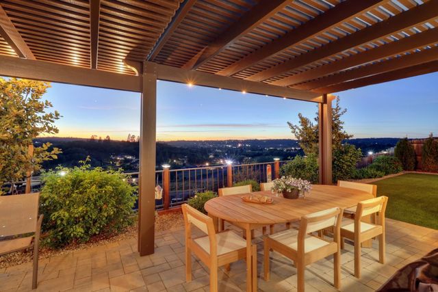 2126 Thomas Dr, Jackson, CA 95642