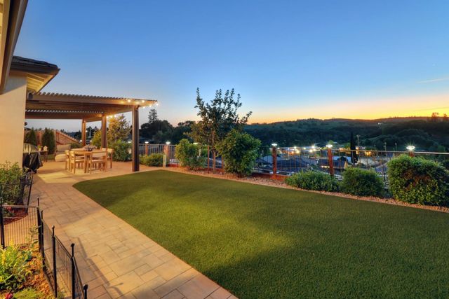 2126 Thomas Dr, Jackson, CA 95642