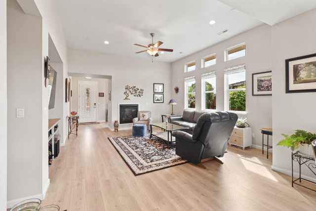 2126 Thomas Dr, Jackson, CA 95642