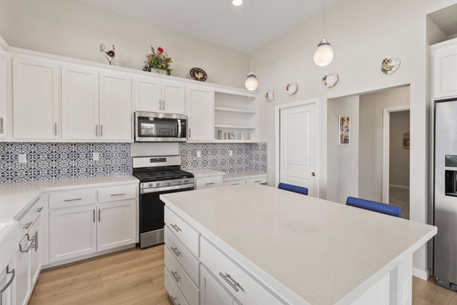 2126 Thomas Dr, Jackson, CA 95642