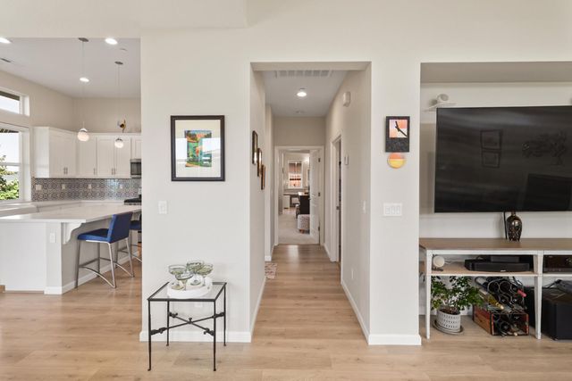 2126 Thomas Dr, Jackson, CA 95642