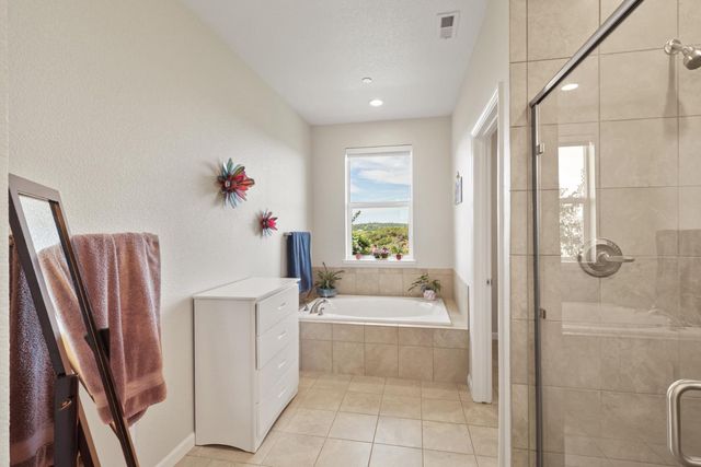 2126 Thomas Dr, Jackson, CA 95642