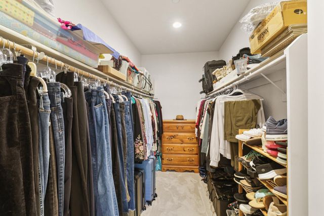 2126 Thomas Dr, Jackson, CA 95642