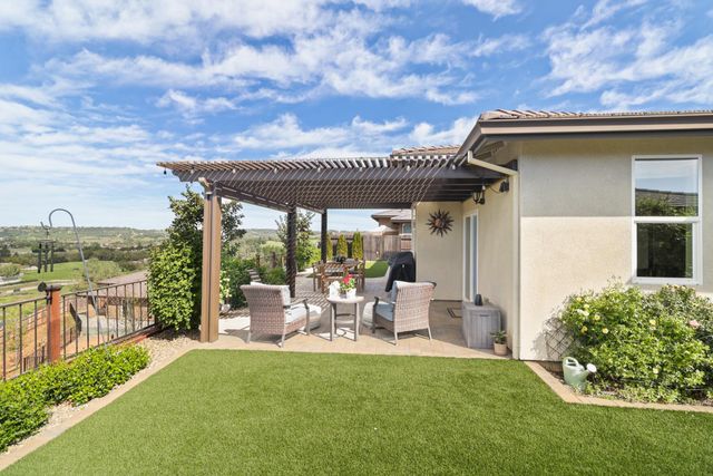 2126 Thomas Dr, Jackson, CA 95642