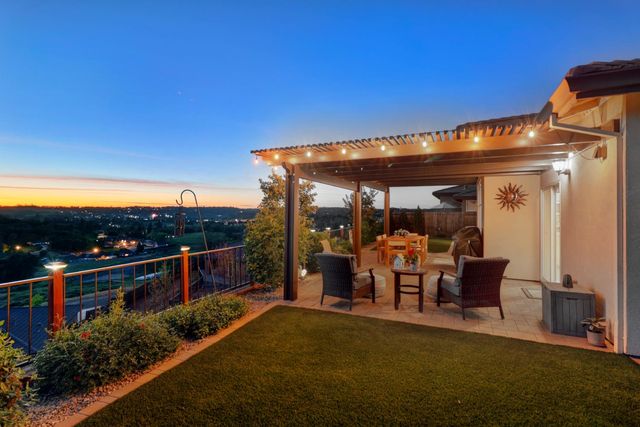 2126 Thomas Dr, Jackson, CA 95642