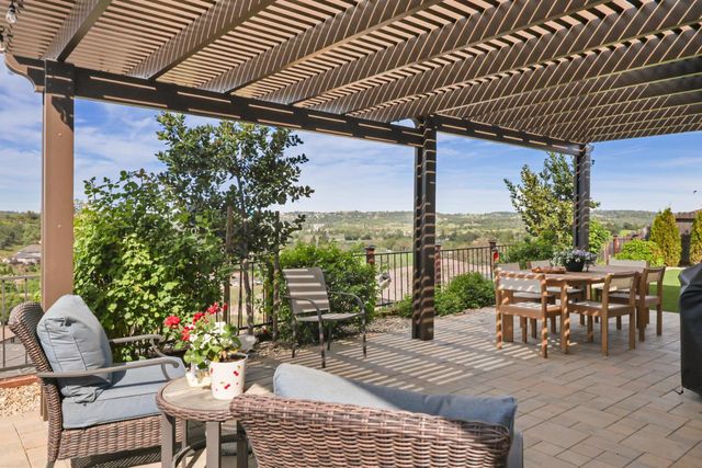 2126 Thomas Dr, Jackson, CA 95642