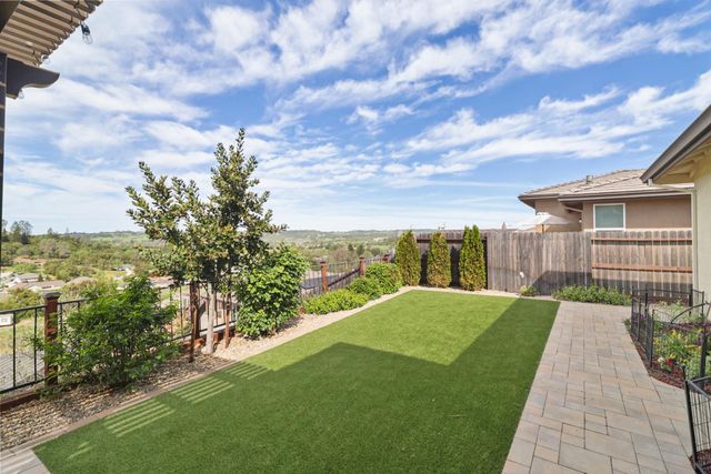 2126 Thomas Dr, Jackson, CA 95642