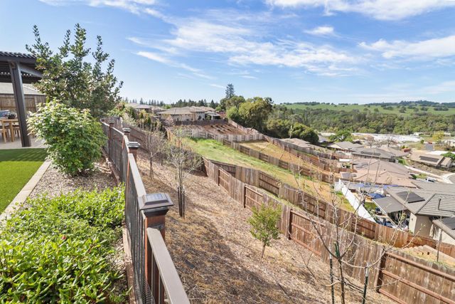 2126 Thomas Dr, Jackson, CA 95642