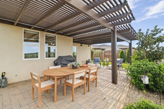 2126 Thomas Dr, Jackson, CA 95642