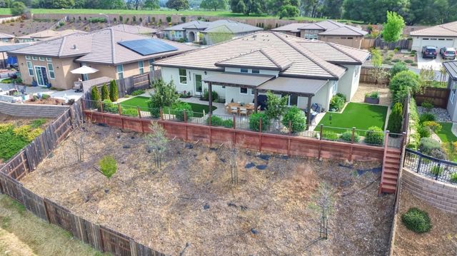 2126 Thomas Dr, Jackson, CA 95642