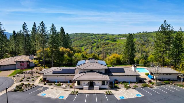 2126 Thomas Dr, Jackson, CA 95642