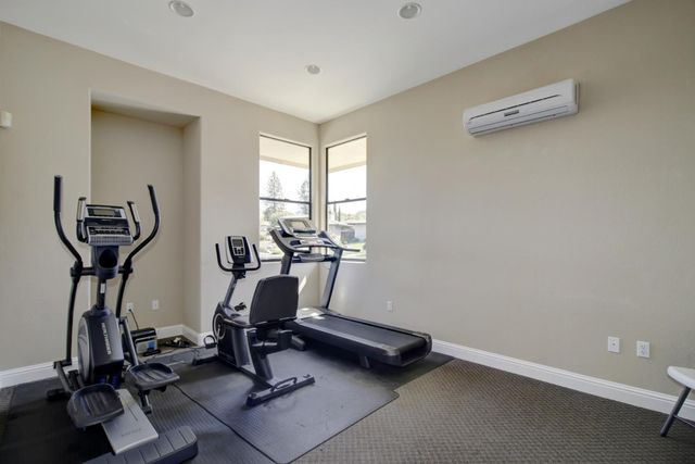 2126 Thomas Dr, Jackson, CA 95642