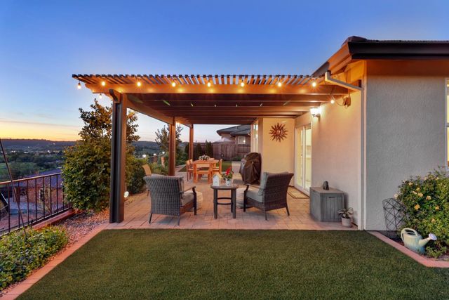 2126 Thomas Dr, Jackson, CA 95642